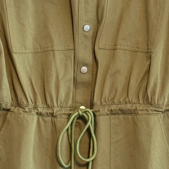Lulu's Olive Green Utility Jumpsuit with Drawstring waist- Size XL NWT - Picture 3 of 8